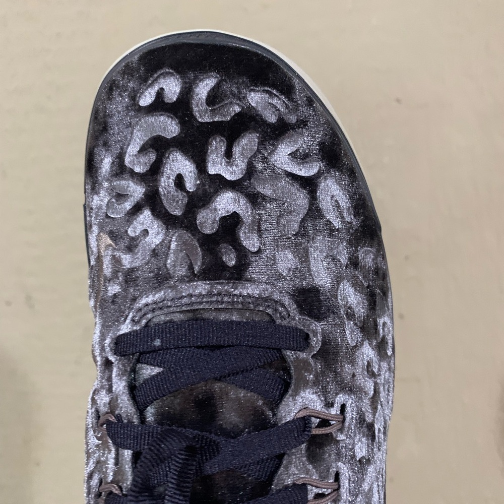 Nike free Run Running Shoe  Cheetah print wild velvet